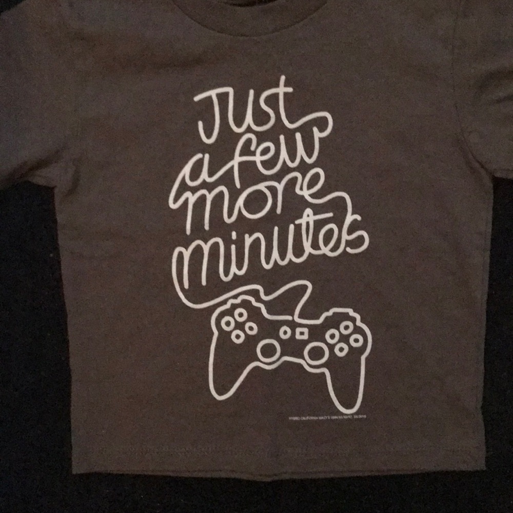 Boys teeshirt size 4